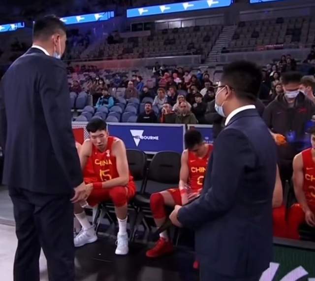 中国男篮胜日本回放：他的职业生涯并不逊色于任何人