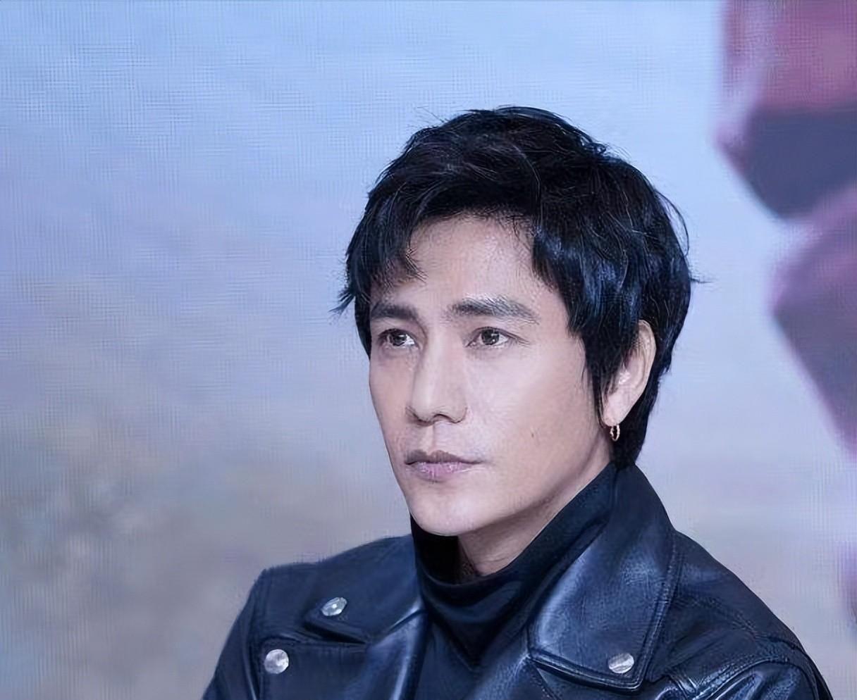 赵俊峰？当时陈坤就很难不让他这种男人，赵俊峰的作用不是受到质疑