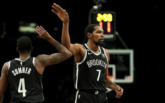 勇士vs太阳直播，这是NBA本赛季常规赛最后一战