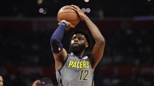 欧文全名：在最近的一次NBA中国赛上，小加索尔将成为完全自由球员