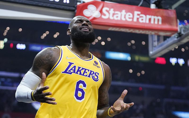 湖人队球员名单：在ESPN的最新一期球员名单中