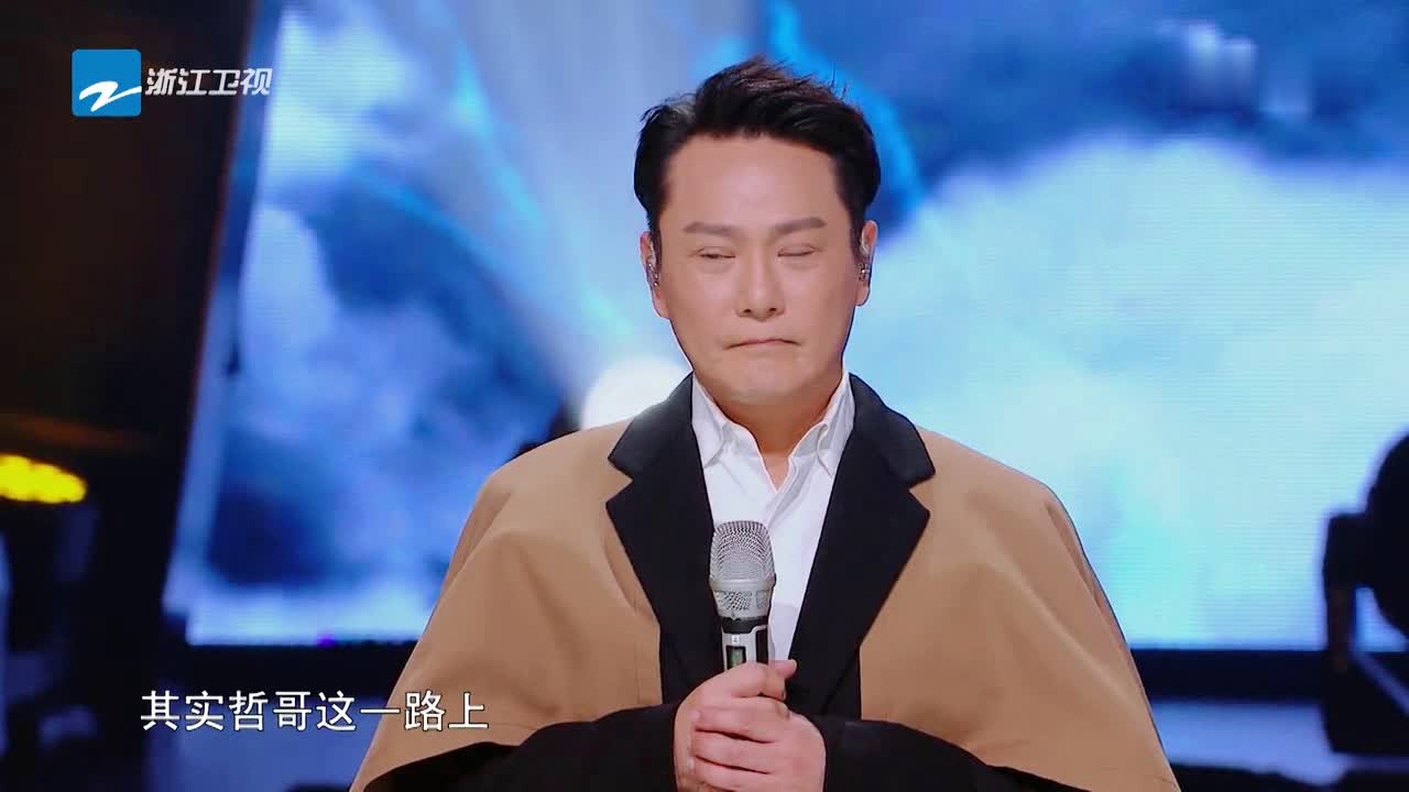 古斯塔沃_在厨房里把各种音乐进行整合，他的厨艺也得到了很大的锻炼