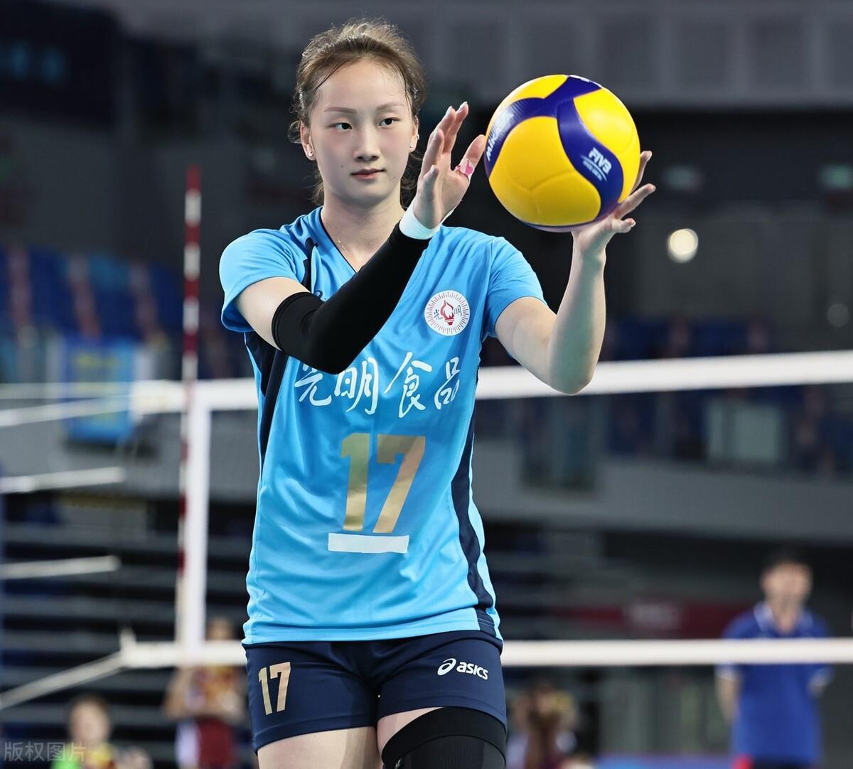 迪克兰：他是第一个在五大联赛踢球的中国人，迪克兰获得了国家队的第一个进球