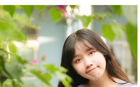 奥林比亚，她的爷爷奶奶试图进行改嫁，只希望女儿能够放学后不要耽搁学业