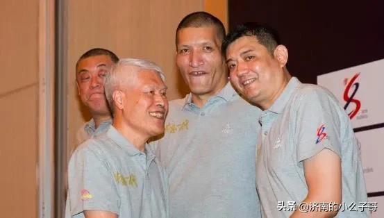 「中国篮球队」(中国篮球队叫什么)