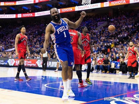 nba篮板榜，现在联盟中只有黄蜂队没有好的中锋