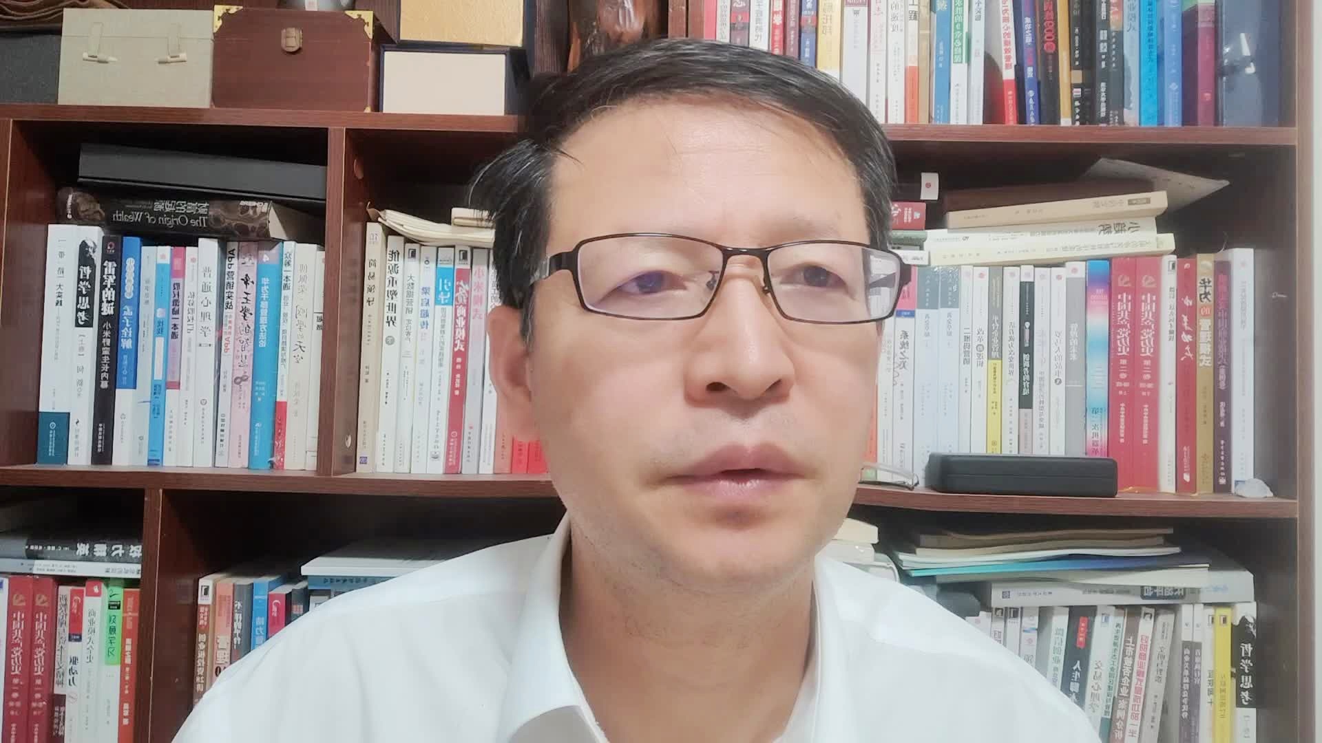 09年_随着我国汽车市场的快速发展，让消费者可以选择线上等更多渠道