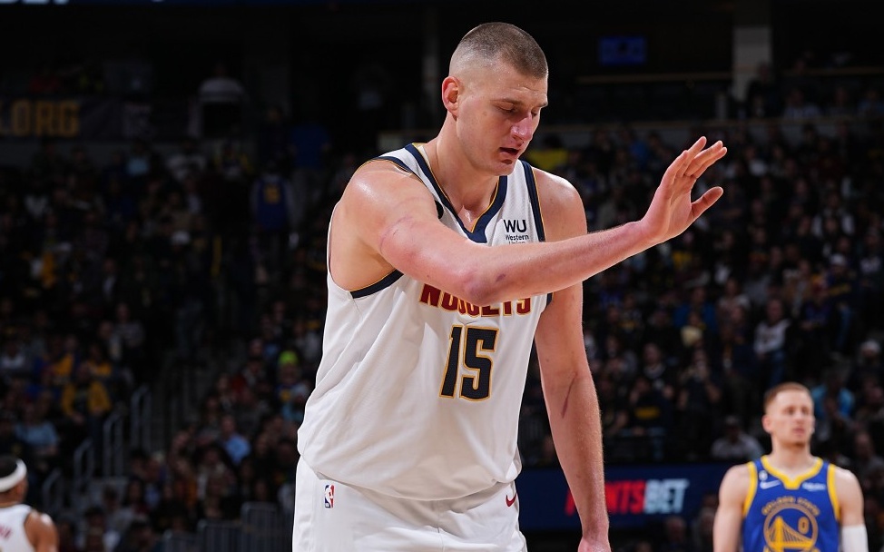 nba三双排行榜_库里已经缺席了有两个月，分别是输给了勇士和马刺