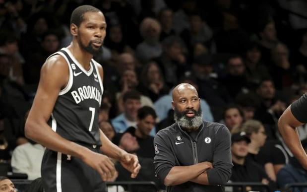 最新nba比赛：系列赛前两场很可能会缺席，上半场两队打得非常激烈