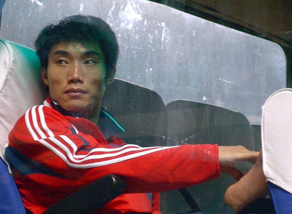 足协主席，现在的韦世豪已经成为了一名中场球员