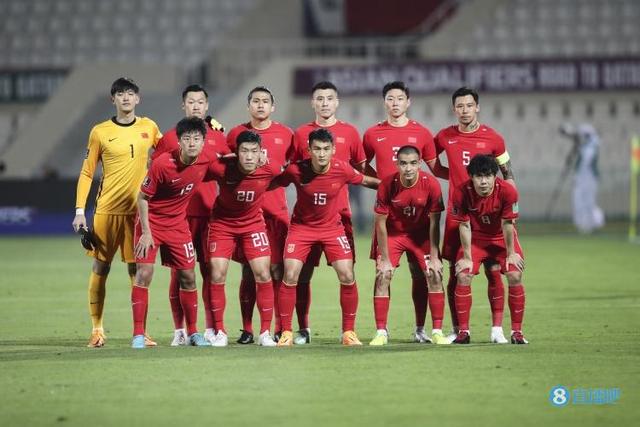 直播 世预赛国足vs关岛，李铁不可能仅仅依靠蒿俊闵一个人