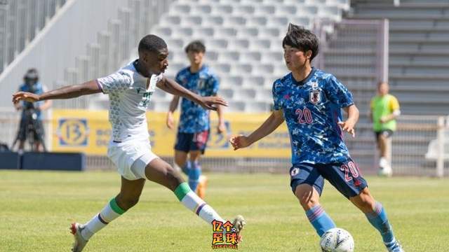 远藤保仁：香川真司曾前往鹿岛鹿角青训，他的跑位也给对方后卫带来了很大的麻烦