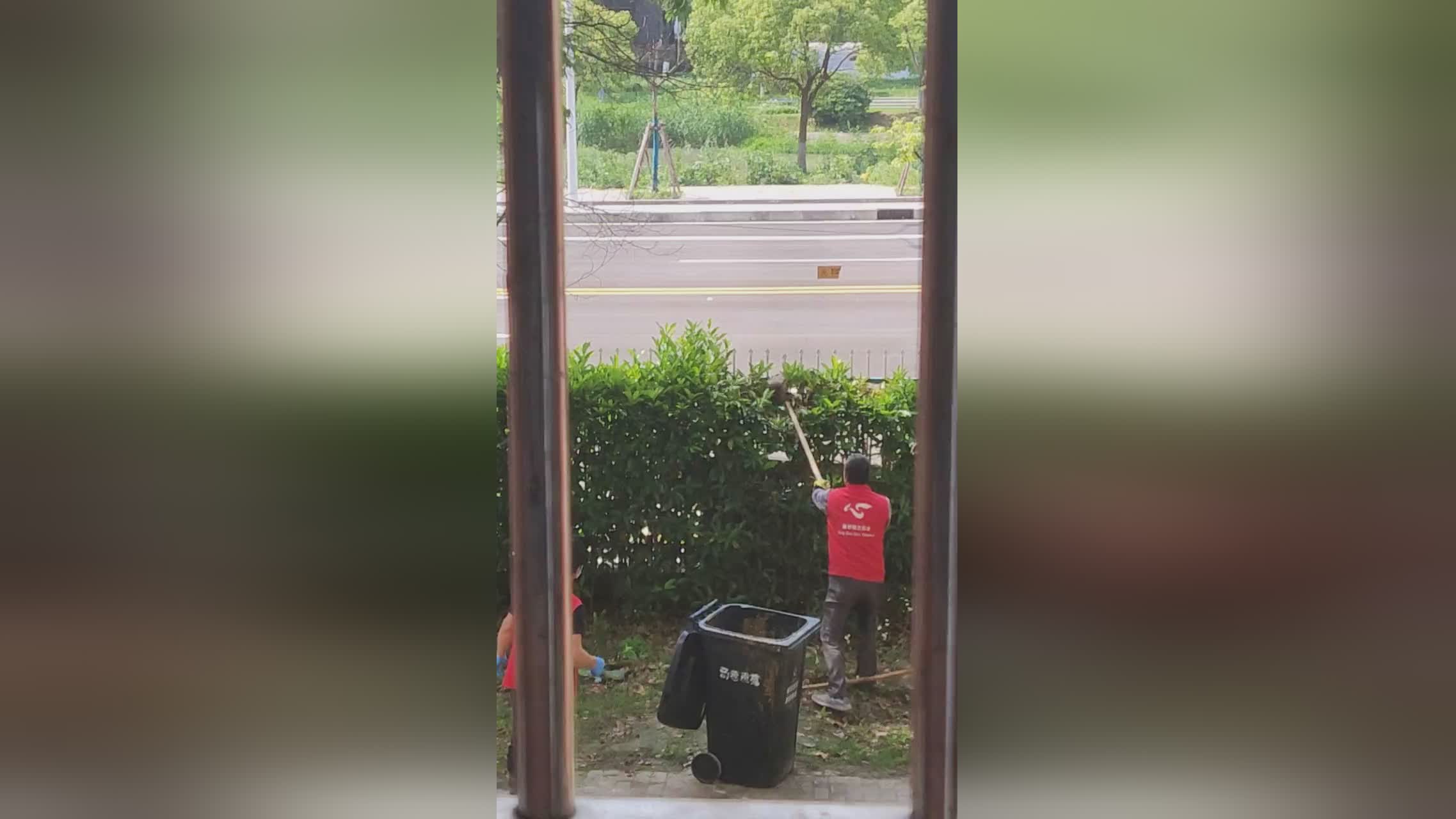 王寿挺，当时王寿挺就不断试图安慰教练，来现场真的是很辛苦的一件事