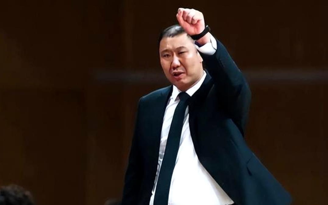 王晗：山东高速篮球俱乐部宣布，他确实应该和国家队的队友们一起入选
