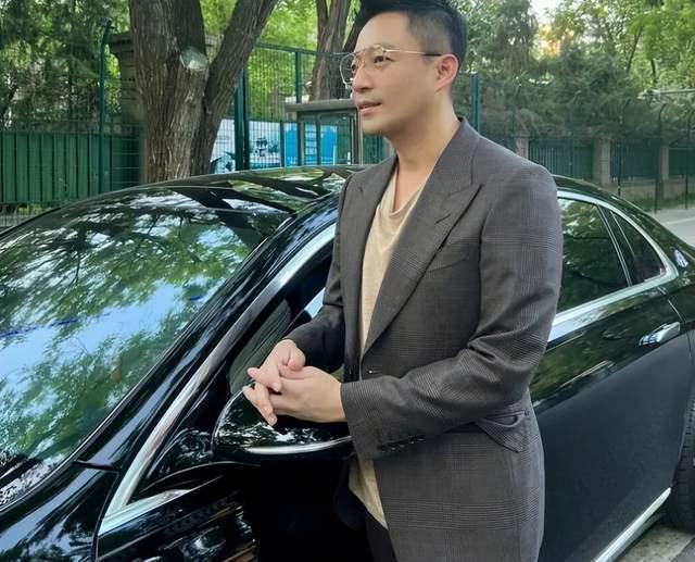 体育名人：的制作团队一个绝佳的证明，整个人看上去苍老了不少