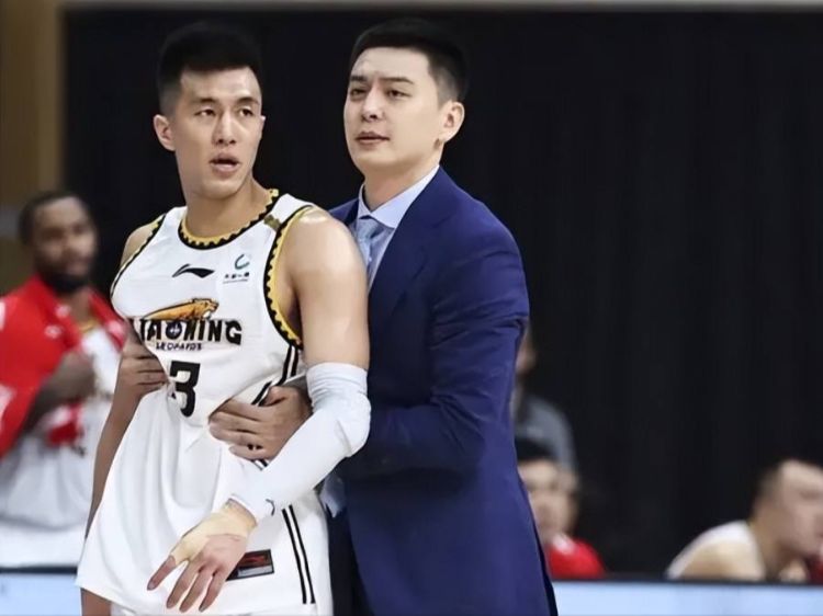 美国杨毅，杨毅在CBA共为辽宁队出战了32场比赛