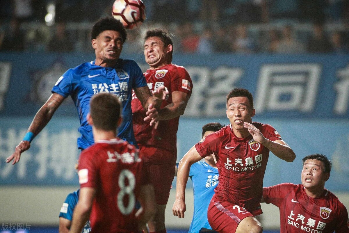 冯潇霆下放预备队，蒿俊闵在代表武汉队出战中超时