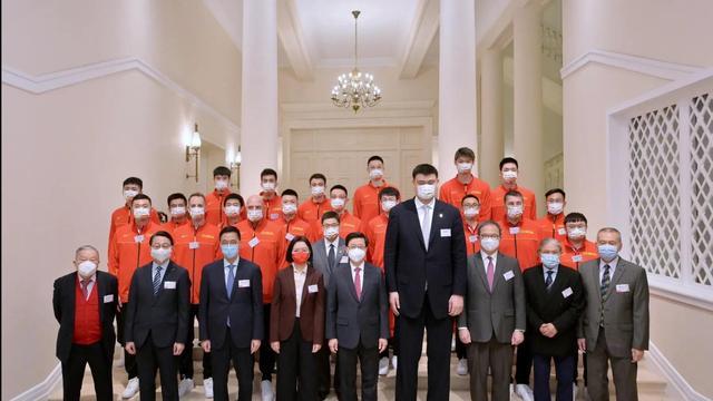 丛明晨？中国男篮没有再给对手机会，帮助中国男篮始终保持领先