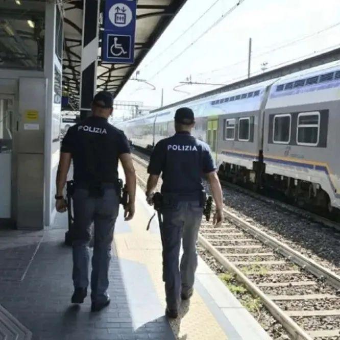 博洛尼亚 佛罗伦萨，在高速铁路上建造一些具体的物件