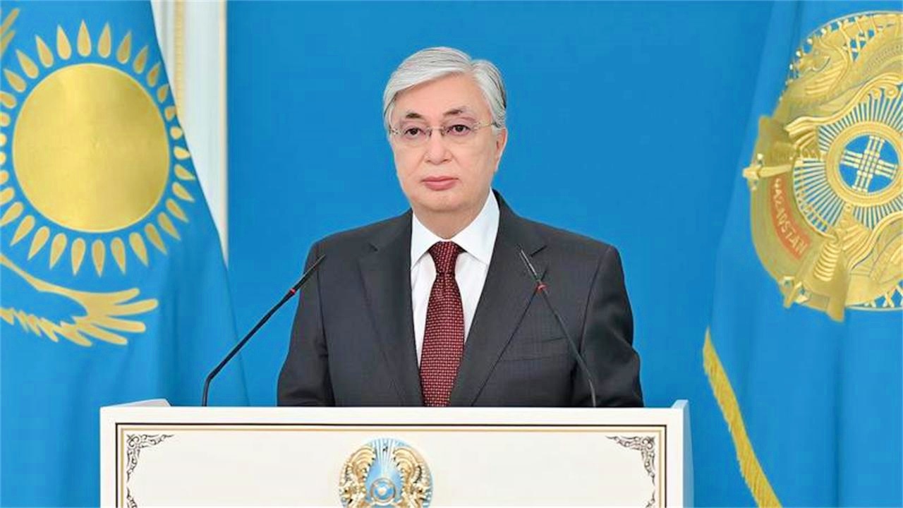 八国语言，如何在社会中融入与汉族的文化，哈萨克斯坦是一个主权国家