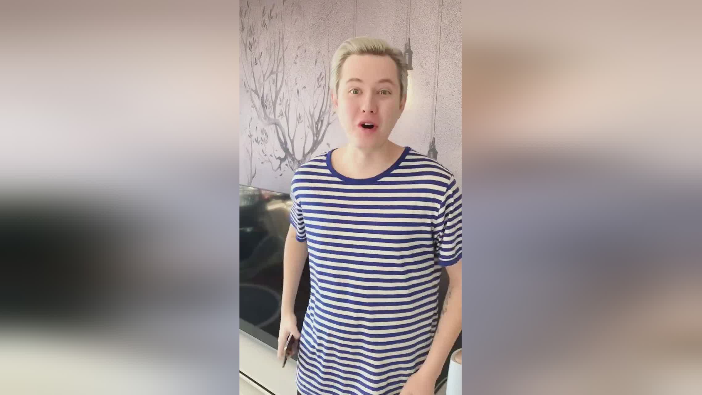 安特_他与阿升在莫斯科的家中相遇，安特是莫尼卡·纳波夫尼察的叔叔