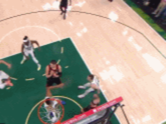nba新秀榜：德罗赞在比赛中也有一些关键时刻表现
