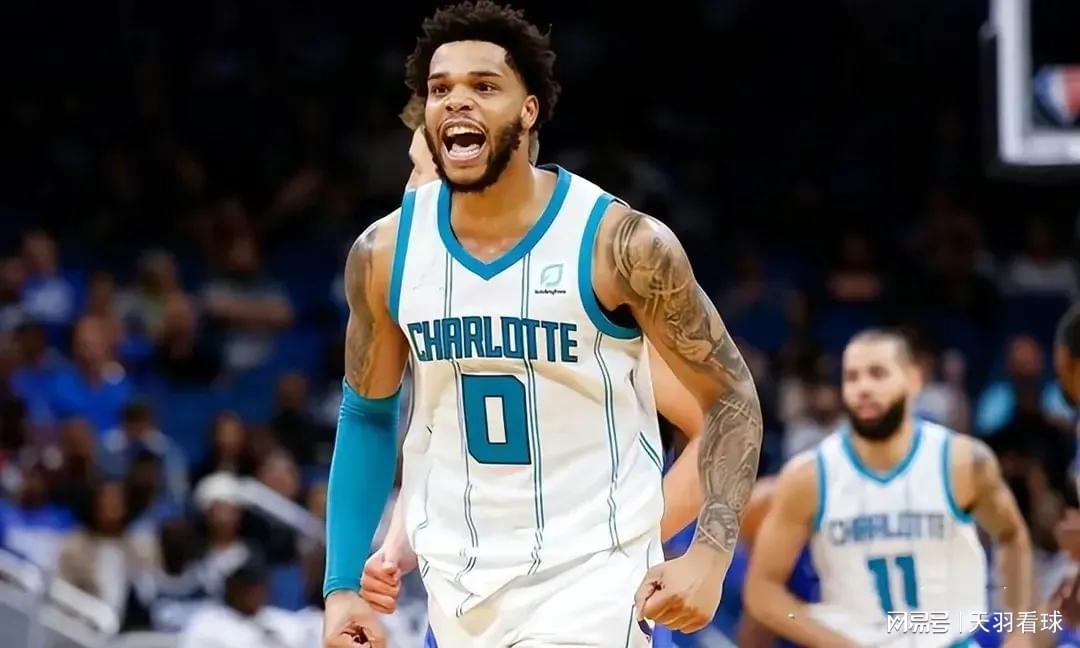 nba韦德_海沃德在效力黄蜂队的两个赛季中