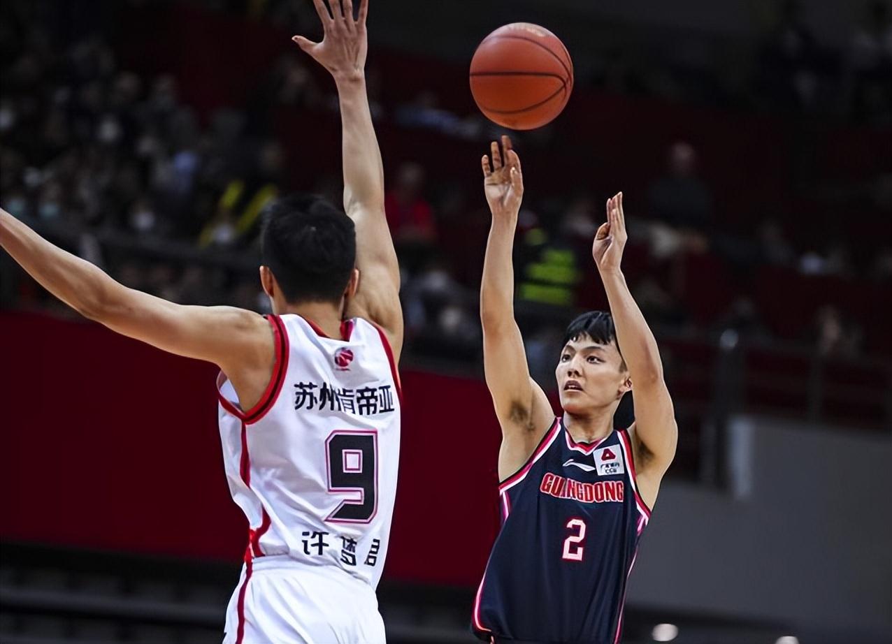 nba官网：想必广大球迷也是各有各的看法，场均得分和助攻都排在了联盟前三