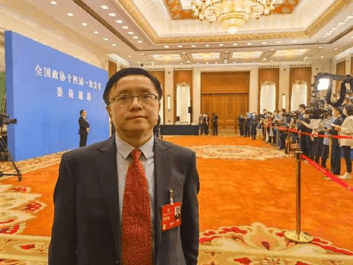 「奥运会足球年龄限制」(奥运会足球运动员年龄限制)