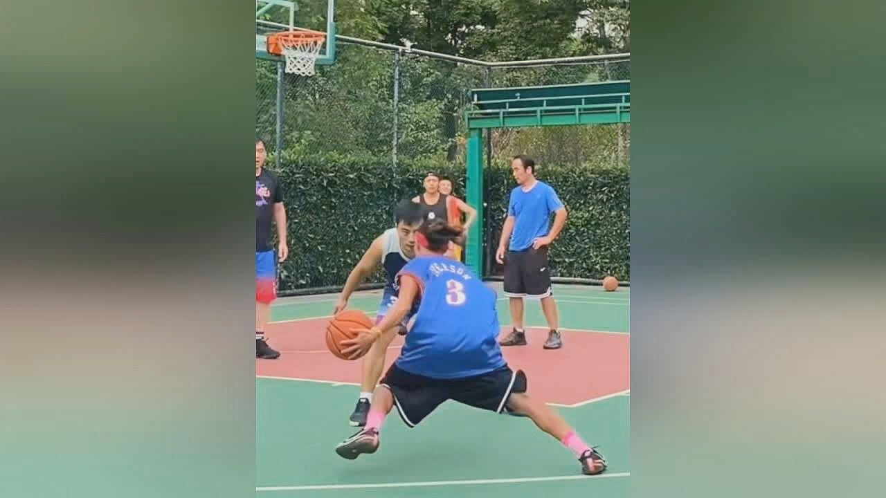 「艾佛森身高」(篮球明星艾弗森身高)