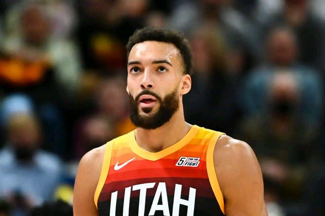 凯尔特人vs爵士_戈贝尔得到12分11篮板
