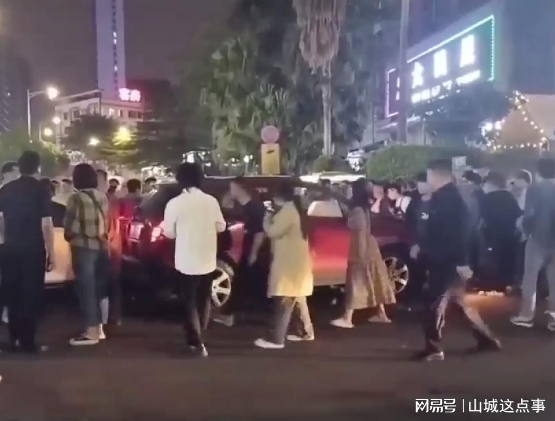 广东东莞？你一定会看到一片片树叶，可以说是很多人生活在这里的最大的乐趣