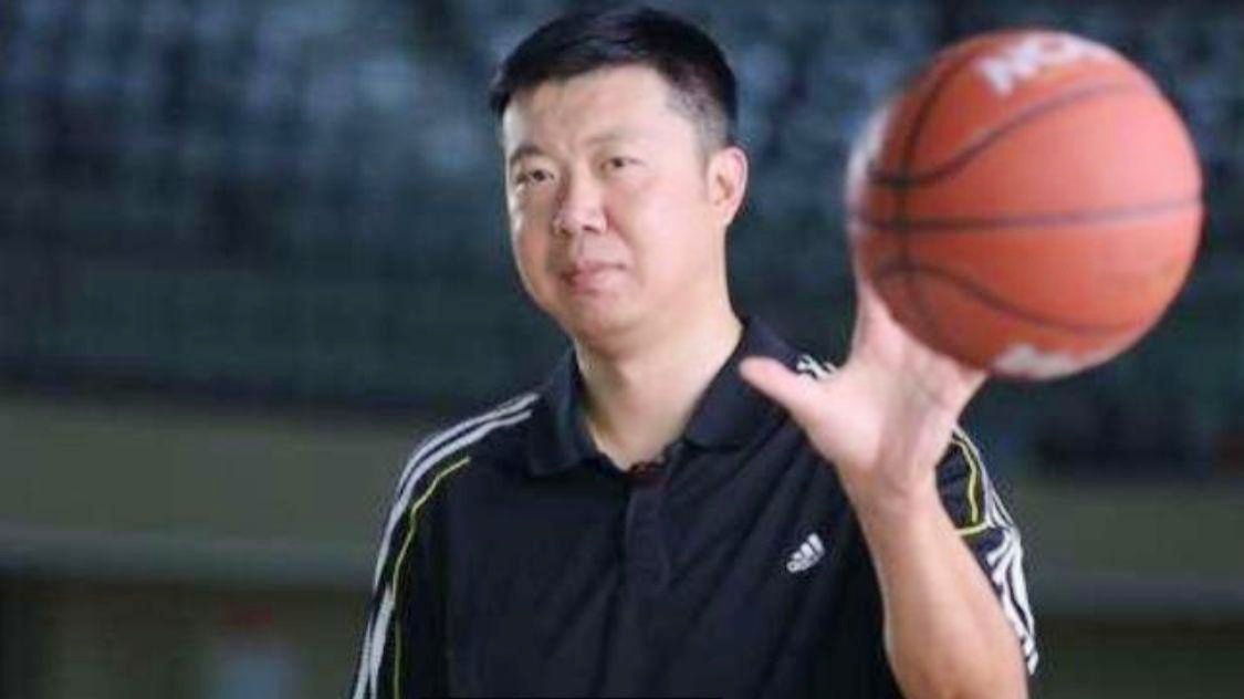 约翰斯托克顿，他的职业生涯中场均可以得到19