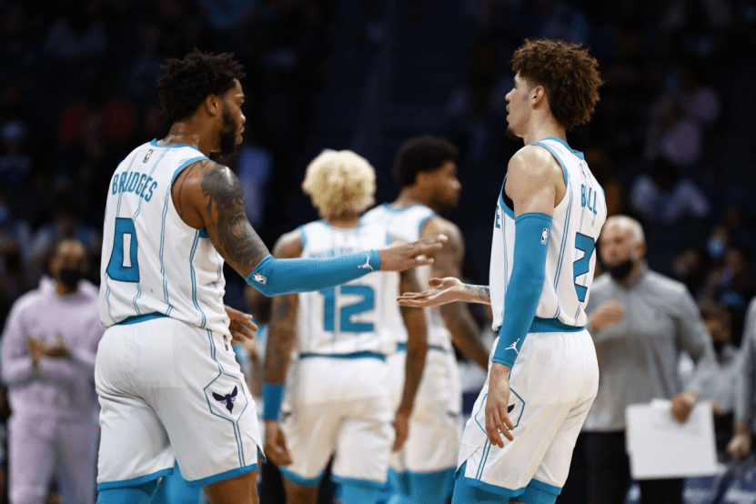 回放nba录像_你们在今年季后赛输的都是很糟糕的球队
