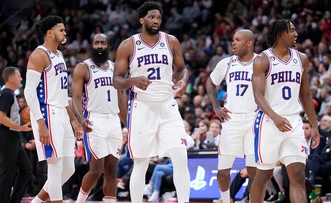 最新篮球比分网3月1日21点NBA3 76人vs雄鹿
