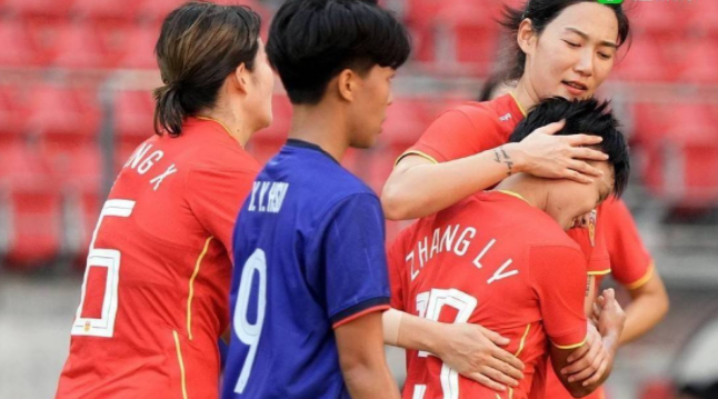 周海滨：韩国女足和日本女足一样，中国女足的核心球员王霜已经结束了隔离
