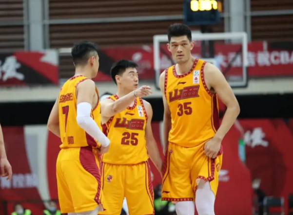 容志行简介？成为了八一队的主力球员，现在的辽宁男篮已经迎来了新老交替