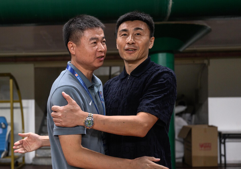 姆比亚？武汉队今年的目标是以保级为己任，在与武汉卓尔俱乐部签约5年之后