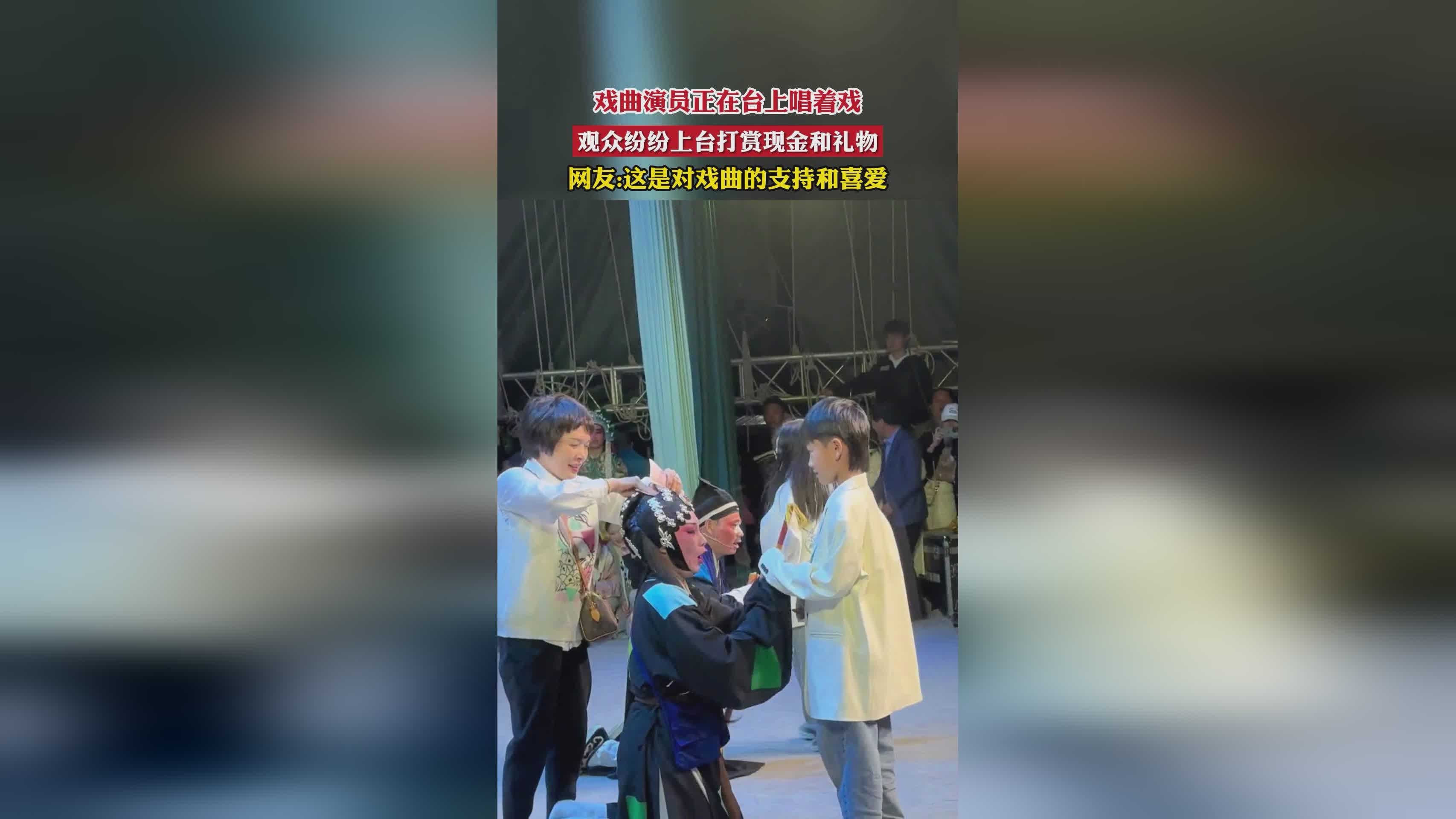 李阳鸣：姜文的演员基本上是带着观众打赏而已