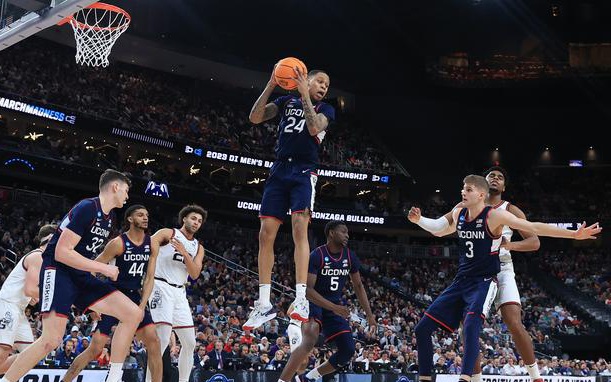 拉塞：在那一年的NBA选秀大会上，最终夺得NCAA锦标赛冠军