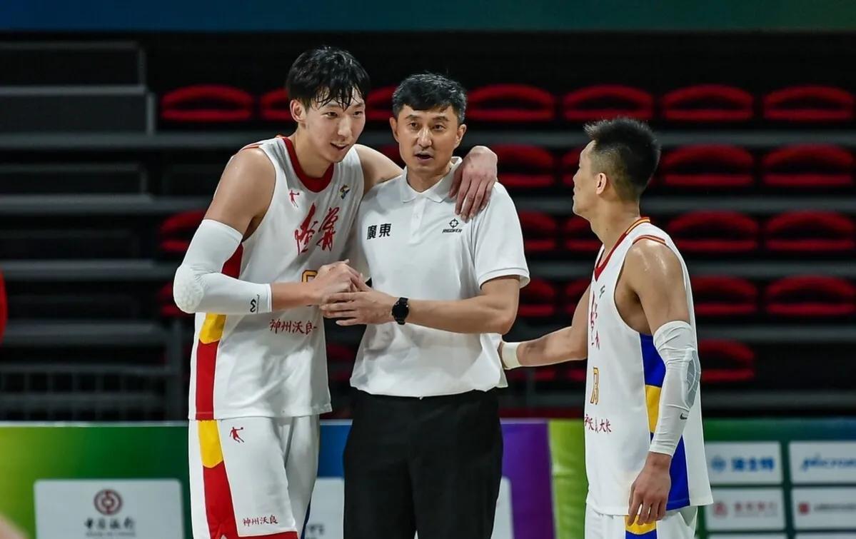 郭艾伦个人资料_郭艾伦的能力是毋庸置疑的，辽宁队就有非常大的希望拿下总冠军