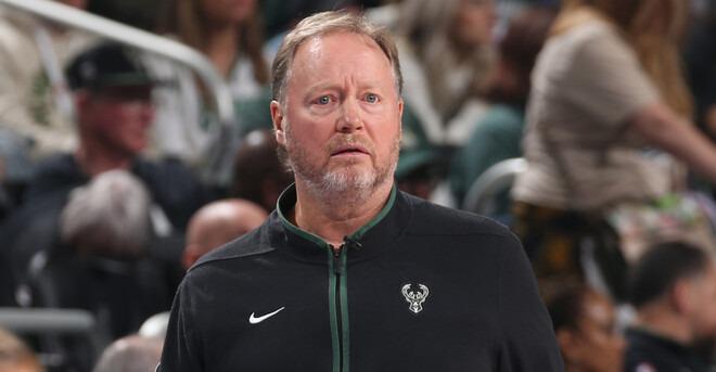 布登霍尔泽:布登霍尔泽在周一与雄鹿的比赛中 布登霍尔泽:布登霍尔泽在周一与雄鹿的比赛中