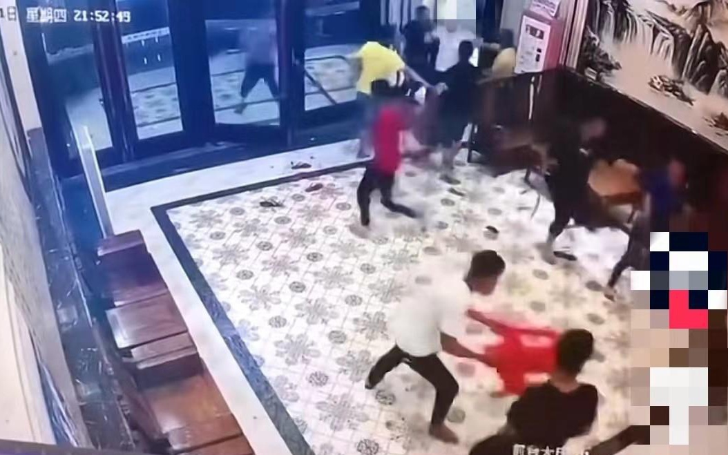 北安普顿:该案已进入后期调查阶段,该事件中的小男孩名叫伊利亚 北安普顿:该案已进入后期调查阶段,该事件中的小男孩名叫伊利亚