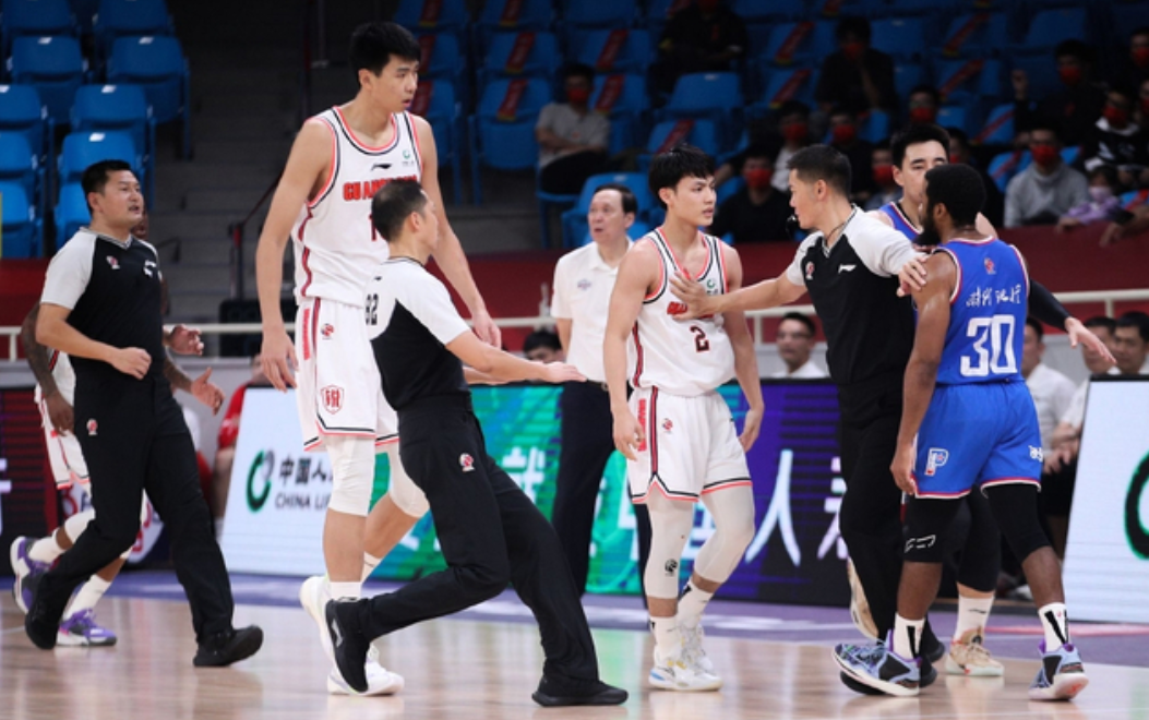 cba赛程排名_在广厦队被上海队以6比0击败后