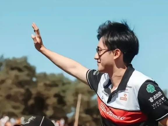 「周冠宇成首位f1车手」(周冠宇中国首位f1车手评价)