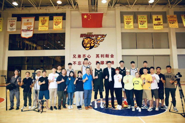 「东莞篮球中心」(东莞篮球中心在哪里)